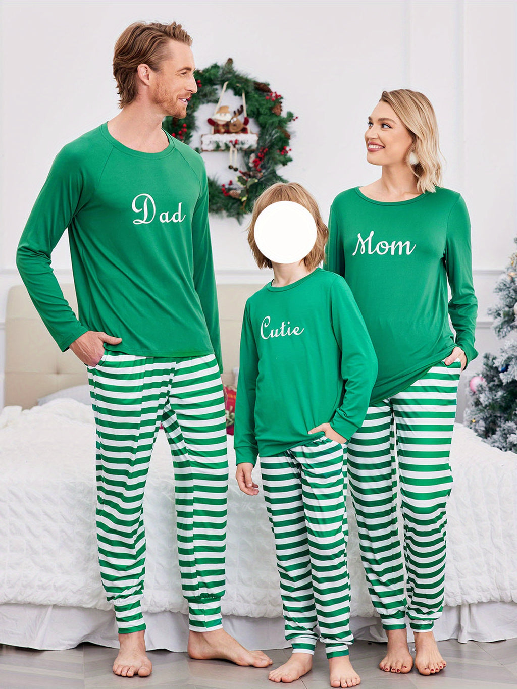 Christmas Pajamas For Family Matching Sets Xmas Soft Holiday Sleepwear Women's Lounge Sets Soft Cozy Party Women Vacation Festival Home Wear Nightwear Festive Sleeepwear Seasonal Loungewear Comfy Sets Holiday Gift Ideas Winte