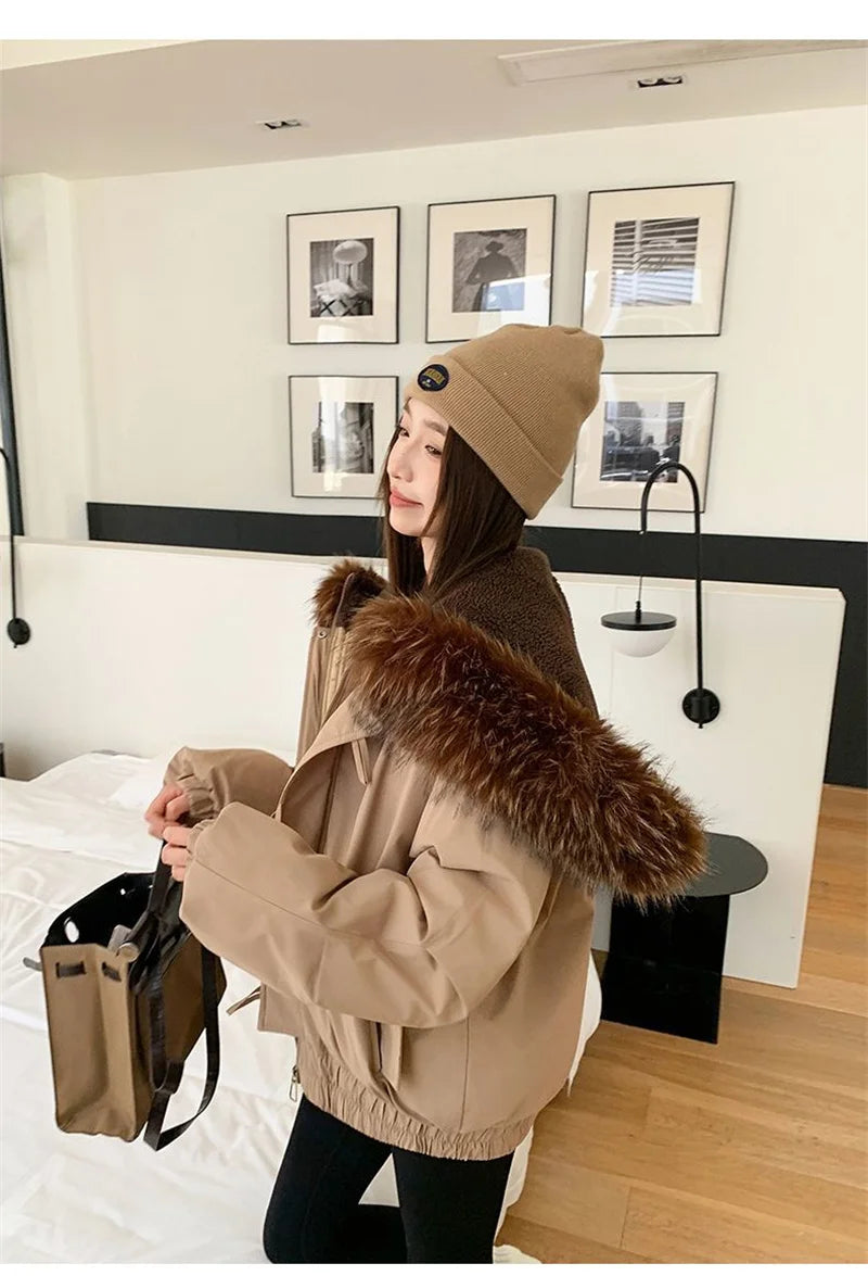 Warm Down jacket Ladies Pai Overcome Winter 2025 New Cotton Padded Coat Women Parkas Horn Hooded Outcoat Big fur collar Overcoat