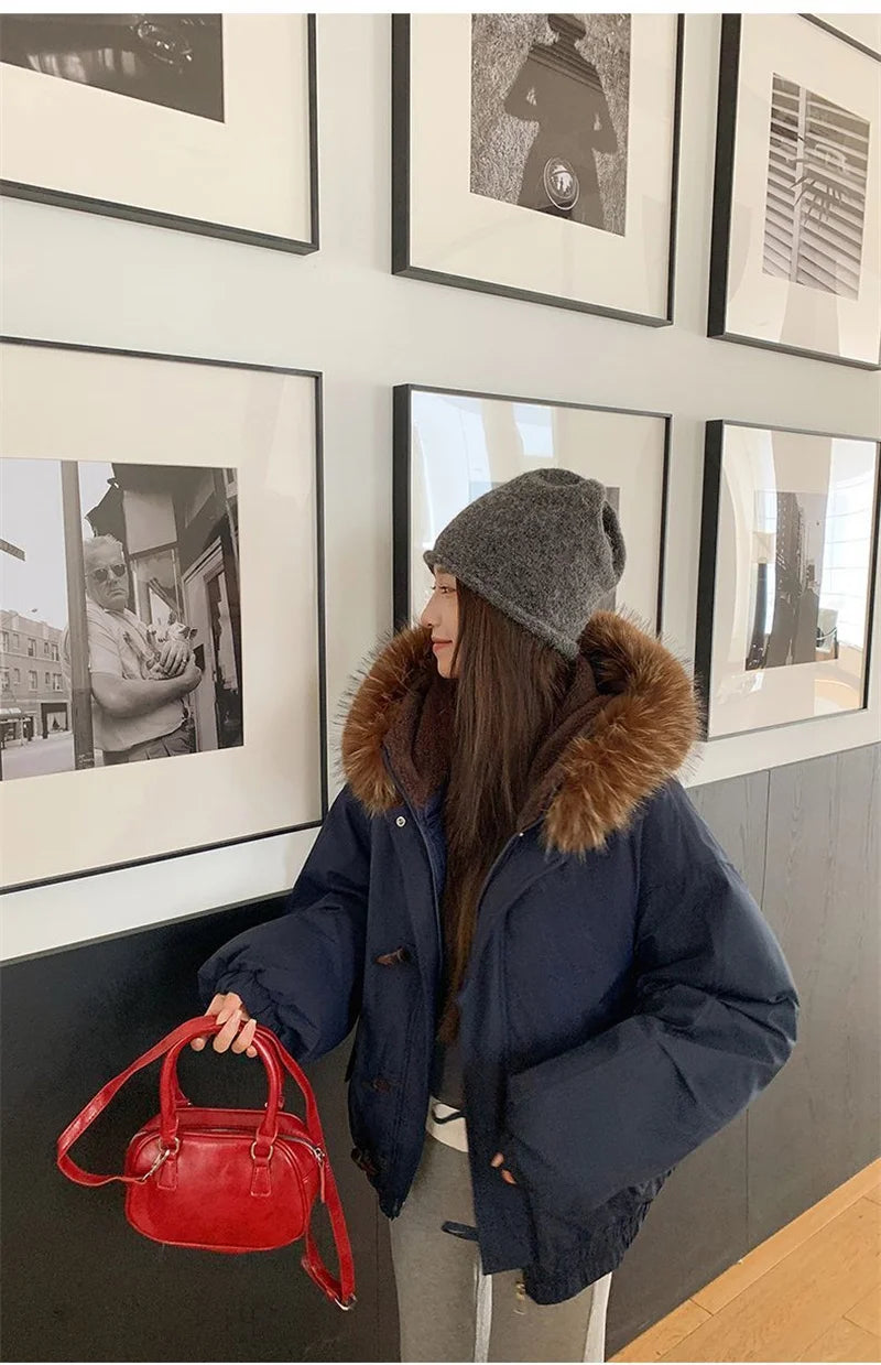 Warm Down jacket Ladies Pai Overcome Winter 2025 New Cotton Padded Coat Women Parkas Horn Hooded Outcoat Big fur collar Overcoat