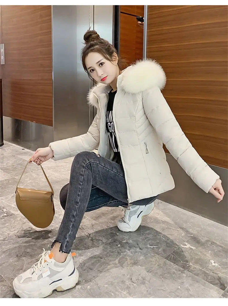Fashion Winter Jacket Women 2025 New Korean Big Fur Collar Hooded Thick Down Parkas Female Short Coat Slim Warm Outerwear R047