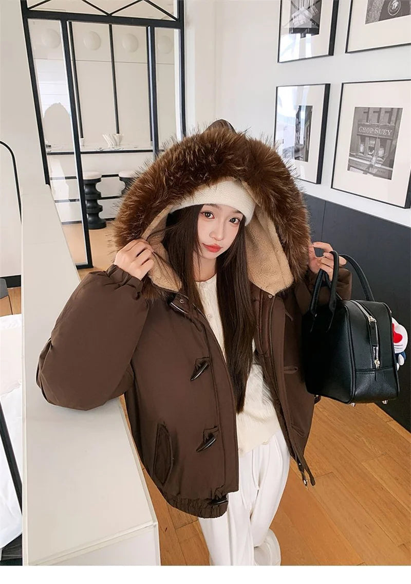 Warm Down jacket Ladies Pai Overcome Winter 2025 New Cotton Padded Coat Women Parkas Horn Hooded Outcoat Big fur collar Overcoat