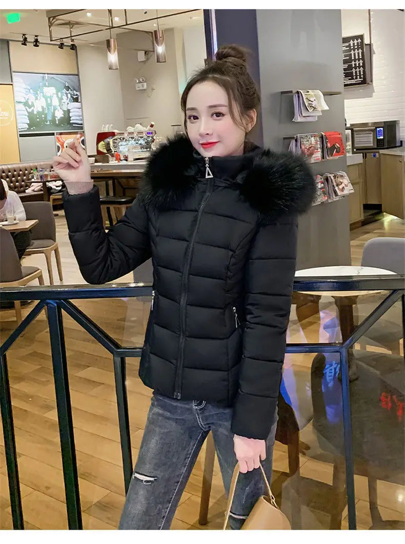Fashion Winter Jacket Women 2025 New Korean Big Fur Collar Hooded Thick Down Parkas Female Short Coat Slim Warm Outerwear R047