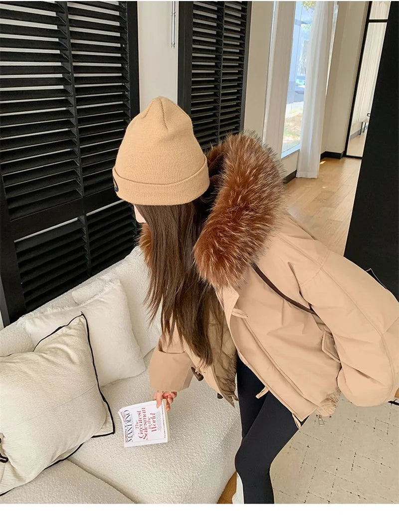 Warm Down jacket Ladies Pai Overcome Winter 2025 New Cotton Padded Coat Women Parkas Horn Hooded Outcoat Big fur collar Overcoat
