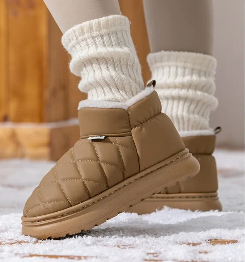 Winter Thick-Soled Slippers for Women Fashion Waterproof Snow Boots Indoor Outdoor Non-Slip Warm High-Top Cotton Shoes