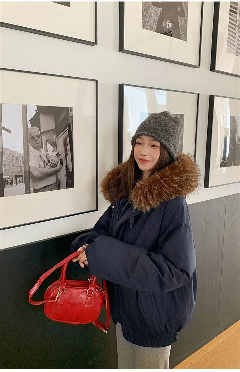 Warm Down jacket Ladies Pai Overcome Winter 2025 New Cotton Padded Coat Women Parkas Horn Hooded Outcoat Big fur collar Overcoat